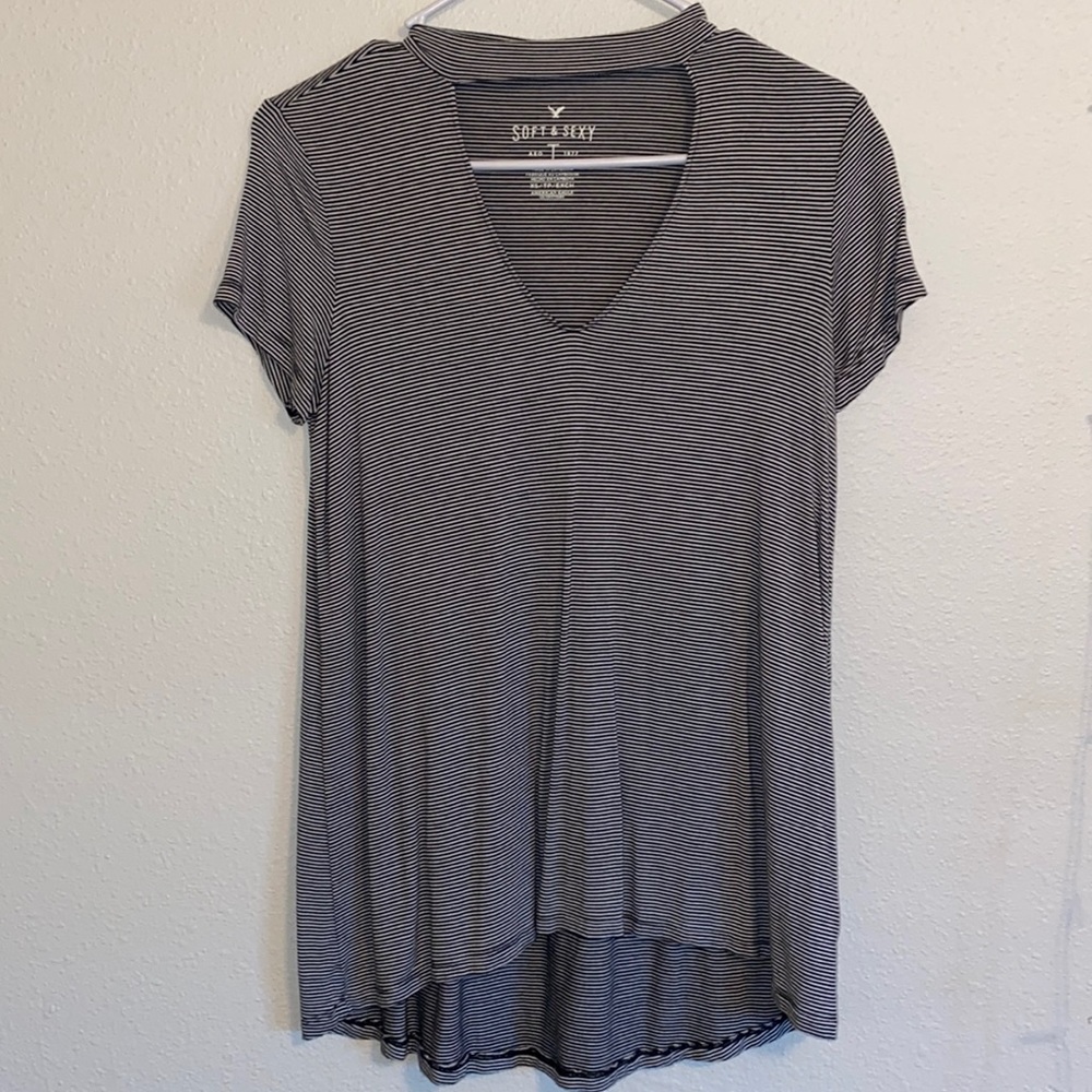 American Eagle XS v-neck and choker shirt